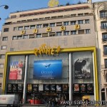 Cinéma Pathé Wepler à Paris: façade du multiplexe Pathé. Cinéma Pathé Wepler à Paris: façade du multiplexe Pathé.