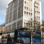 Cinéma UGC Montparnasse à Paris: détail de la façade du cinéma.