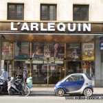 Cinéma l'Arlequin à Paris: façade du cinéma art et essai proche de Montparnasse et Saint-Germain-des-Prés Cinéma l'Arlequin à Paris: façade du cinéma art et essai proche de Montparnasse et Saint-Germain-des-Prés