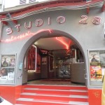 La façade du cinéma Studio 28 à Paris La façade du cinéma Studio 28 à Paris