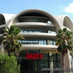 Façade du multiplexe Pathé Lingostière à Nice, dans les Alpes-Maritimes Façade du multiplexe Pathé Lingostière à Nice, dans les Alpes-Maritimes