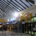 Cinéma Pathé dans le centre commercial Place d'Arc à Orléans- www.salles-cinema.com